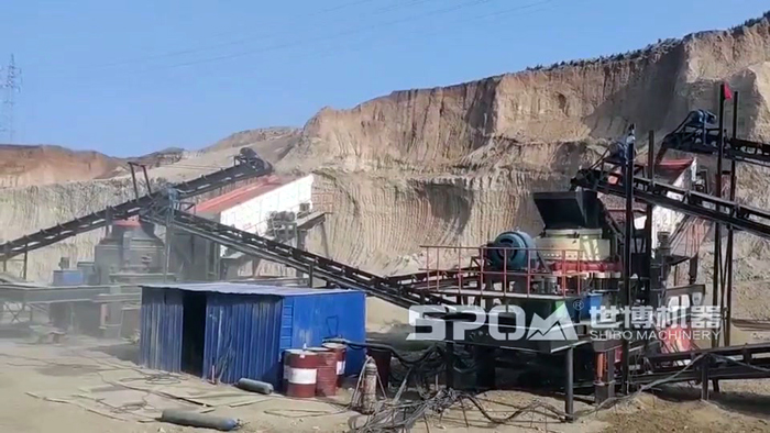 移動式破碎制砂生產(chǎn)線現(xiàn)場圖片
