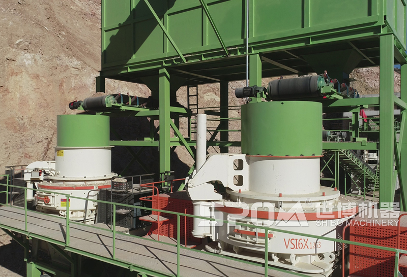 立式制砂機工作現(xiàn)場 立式制砂機工作現(xiàn)場