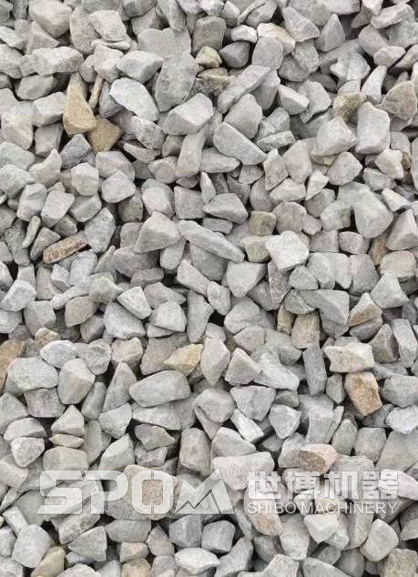 圓錐破碎機(jī)破碎石灰石生產(chǎn)石子 圓錐破碎機(jī)破碎石灰石生產(chǎn)石子