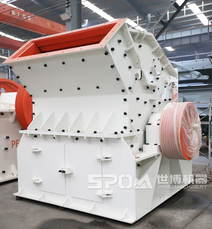 細(xì)碎機生產(chǎn)車間 細(xì)碎機生產(chǎn)車間