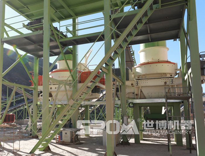 制砂機(jī)安裝現(xiàn)場(chǎng) 制砂機(jī)安裝現(xiàn)場(chǎng)