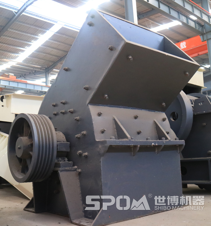 小型柴油式錘式打砂機(jī) 小型柴油式錘式打砂機(jī)